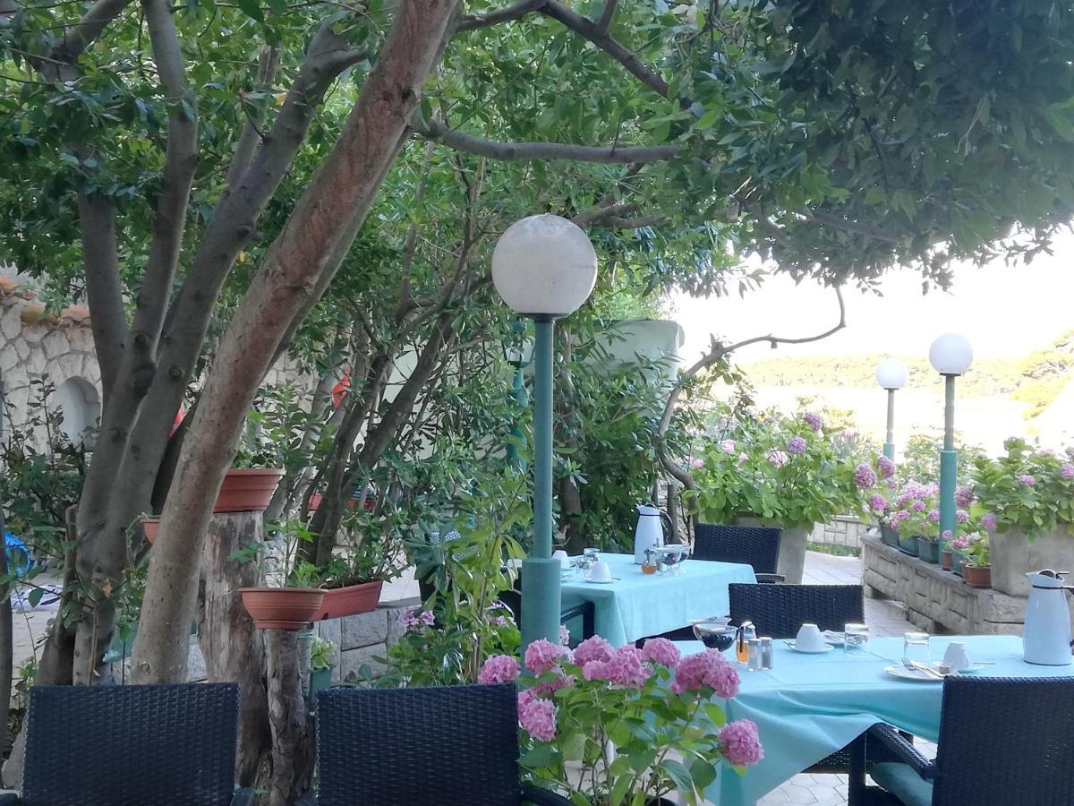 Riviera Rooms And Apartments Palit 외부 사진