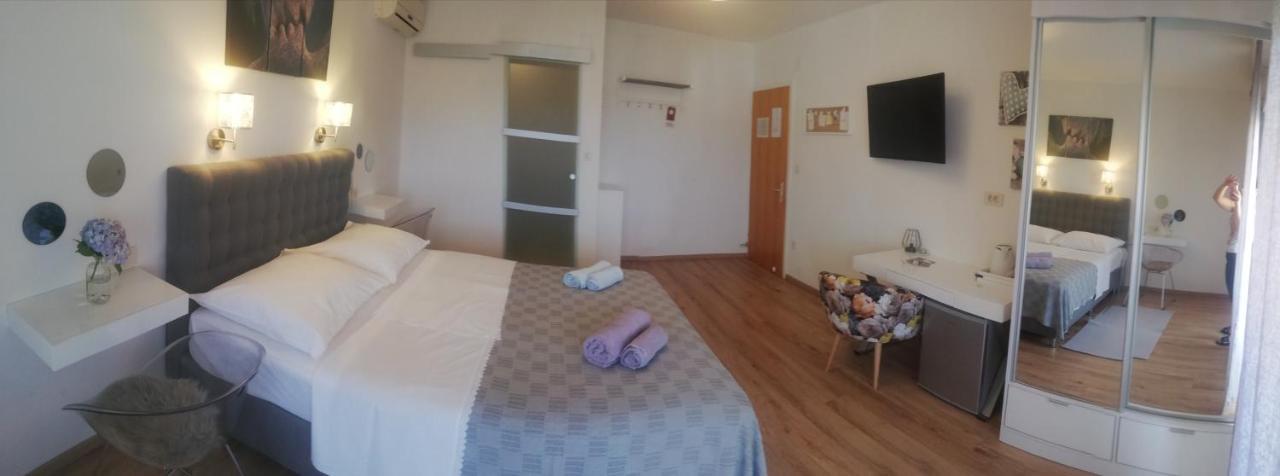 Riviera Rooms And Apartments Palit 외부 사진