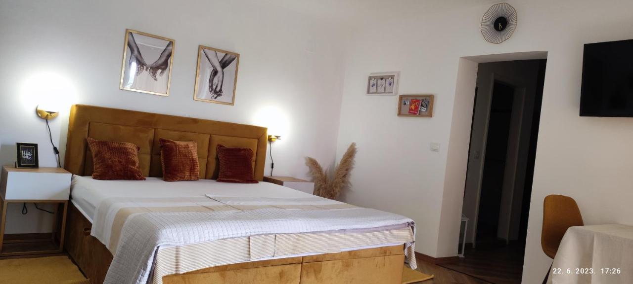Riviera Rooms And Apartments Palit 외부 사진