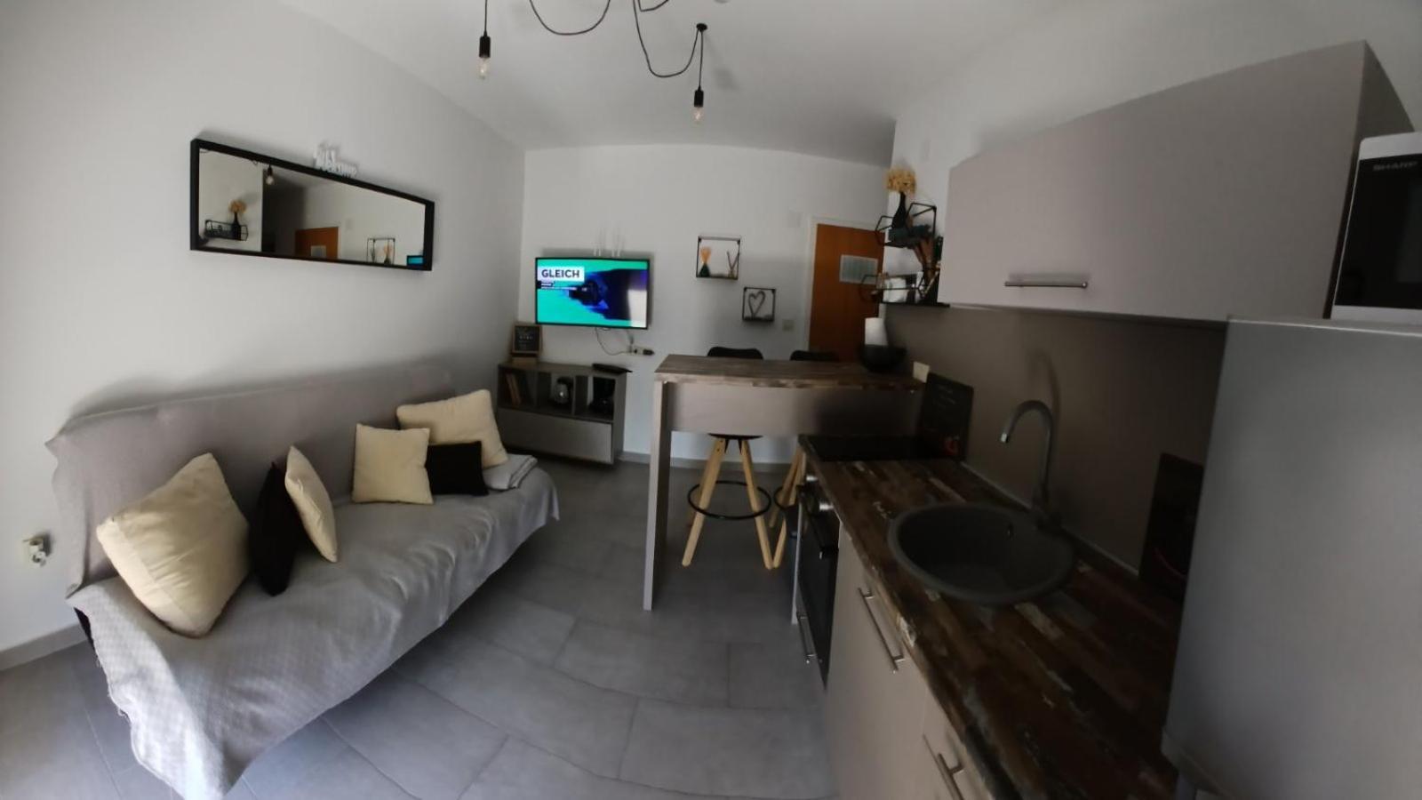 Riviera Rooms And Apartments Palit 외부 사진